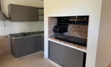 Casa en alquiler en Altos de Hudson II