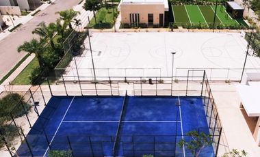 Casa de 2 pisos, 3 recamaras en privada en Conkal Yucatan  Entrega inmediata