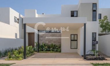 Casa de 2 pisos, 3 recamaras en privada en Conkal Yucatan  Entrega inmediata