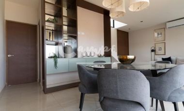 Casa de 2 pisos, 3 recamaras en privada en Conkal Yucatan  Entrega inmediata