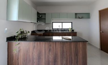 Casa de 2 pisos, 2 recamaras en privada en Conkal Yucatan  Entrega inmediata