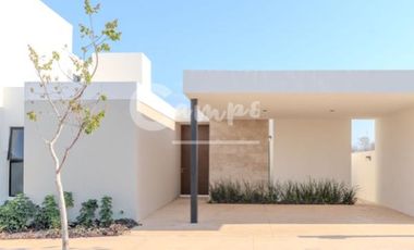 Casa de 1 piso, 2 recamaras en privada en Conkal Yucatan  Entrega inmediata