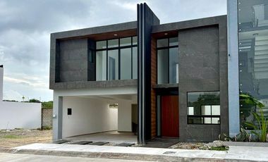 Casa en venta fraccionamiento lomas del dorado, veracruz.