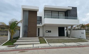 Casa en venta fraccionamiento las olas, Riviera veracruzana
