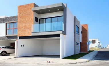 Casa en venta lomas de La Rioja, Riviera veracruzana