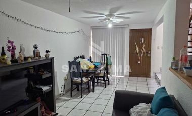 ALAMOS: Acogedor hogar de dos recamaras, ambas con closet.