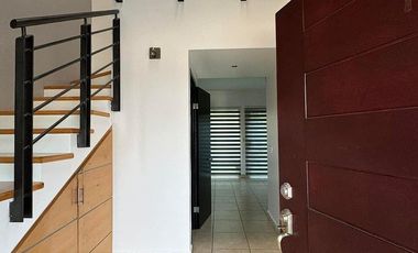 CASA EN RENTA PRIVADA COTO UNO - Chapultepec Tijuana
