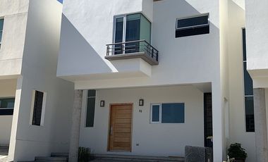 CASA EN RENTA PRIVADA COTO UNO - Chapultepec Tijuana