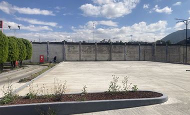 Se RENTA magnifico TERRENO sobre Av. ERMITA Iztapalapa. 590 m2