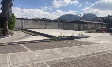 Se RENTA magnifico TERRENO sobre Av. ERMITA Iztapalapa. 590 m2