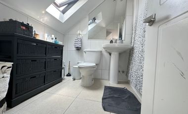 CASA FAMILIAR CON PISCINA EN EXCLUSIVO SECTOR DE LA FLORIDA