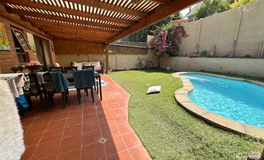CASA FAMILIAR CON PISCINA EN EXCLUSIVO SECTOR DE LA FLORIDA