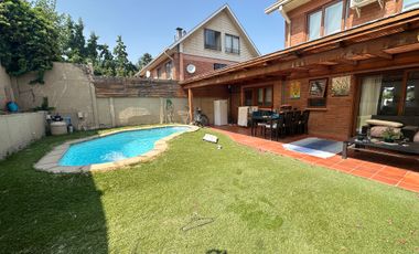 CASA FAMILIAR CON PISCINA EN EXCLUSIVO SECTOR DE LA FLORIDA