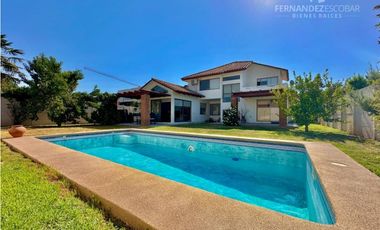 SAN FELIPE - VENTA CASA 4D 4B 3E PISCINA