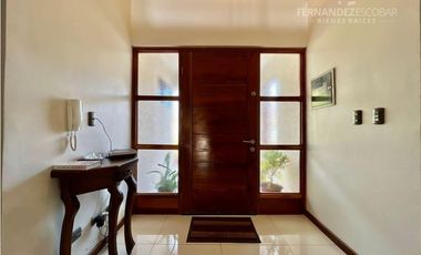 RINCONADA - VENDE CASA DOS PISOS 4D 4B PISICNA - COND. EL GOLF