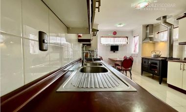 RINCONADA - VENDE CASA DOS PISOS 4D 4B PISICNA - COND. EL GOLF