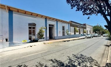 LOS ANDES - ARRIENDO PROPIEDAD CON BUEN TERRENO DE 766m2 EN PLENO CENTRO