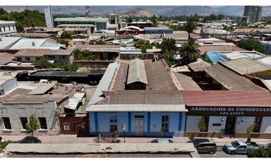 LOS ANDES - VENDE PROPIEDAD CON BUEN TERRENO DE 766m2 EN PLENO CENTRO