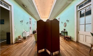 LOS ANDES - VENDE PROPIEDAD CON BUEN TERRENO DE 766m2 EN PLENO CENTRO