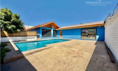 SAN FELIPE - ARRIENDA PROPIEDAD CON CASA ESQUINA