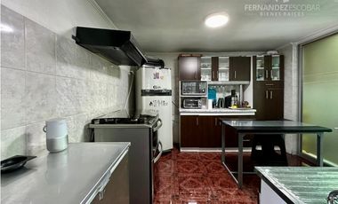SAN FELIPE - VENDE CASA DE DOS PISOS 2D 1B 2E VILLA LA ESTANCIA