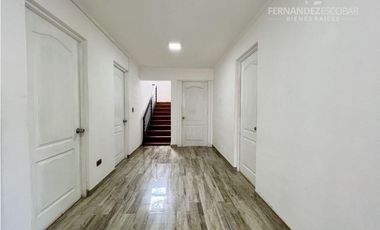 RINCONADA - VENDE CASA 6D 4B PISCINA - SAN MARTIN