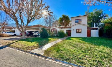 RINCONADA - VENDE CASA 6D 4B PISCINA - COND. EL GOLF