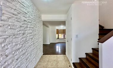 SAN ESTEBAN - VENDE CASA 5D 3B PISCINA - COND. ALTO SAN ESTEBAN