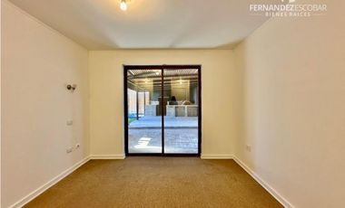 SAN ESTEBAN - VENDE CASA 5D 3B PISCINA - COND. ALTO SAN ESTEBAN