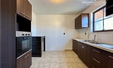 SAN ESTEBAN - VENDE CASA 5D 3B PISCINA - COND. ALTO SAN ESTEBAN