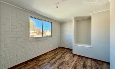 CALLE LARGA - VENDE CASA 3D 1B 2 PISOS - JARDINES DE CALLE LARGA