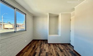 CALLE LARGA - VENDE CASA 3D 1B 2 PISOS - JARDINES DE CALLE LARGA