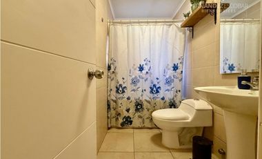 SAN ESTEBAN - VENDE CASA 3D 2B 2E - COND. LOS SOLARES