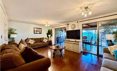 SAN ESTEBAN - VENDE CASA 3D 2B 2E - COND. LOS SOLARES