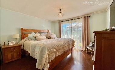 SAN ESTEBAN - VENDE CASA 3D 2B 2E - COND. LOS SOLARES