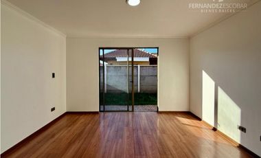 SAN ESTEBAN - VENDE CASA 3D 2B 2E COND. LOS SOLARES