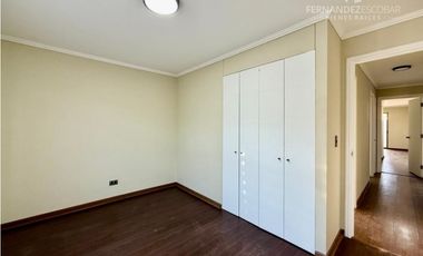 SAN ESTEBAN - VENDE CASA 3D 2B 2E COND LOS SOLARES