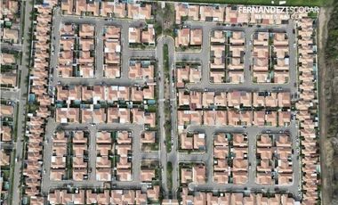 SAN ESTEBAN - VENDE CASA 3D 2B 2E COND LOS SOLARES