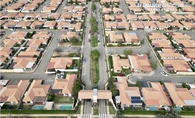 SAN ESTEBAN - VENDE CASA 3D 2B 2E COND LOS SOLARES