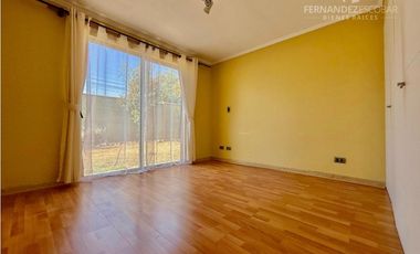 SAN ESTEBAN - ARRIENDA CASA 3D 2B 1E - COND. LOS SOLARES