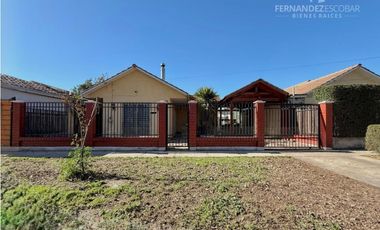 SAN FELIPE - VENDE CASA 3D 2B 2E - PORTONES DEL INCA