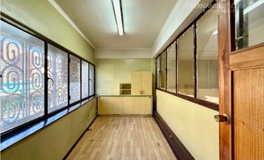 VALPARASO - VENDE ARRIENDA GRAN OFICINA 9 PRIVADOS - CALLE CONDELL