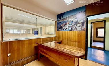 VALPARASO - VENDE ARRIENDA GRAN OFICINA 9 PRIVADOS - CALLE CONDELL