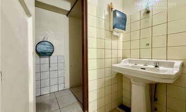 VALPARASO - VENDE ARRIENDA GRAN OFICINA 9 PRIVADOS - CALLE CONDELL