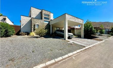 CALLE LARGA - VENDE CASA DOS PISOS 3D 3B PISCINA - CUMBRES DE AUCO