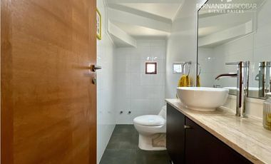 CALLE LARGA - VENDE CASA DOS PISOS 3D 3B PISCINA - CUMBRES DE AUCO