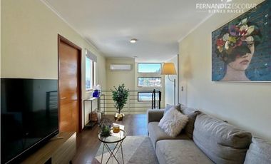 CALLE LARGA - VENDE CASA DOS PISOS 3D 3B PISCINA - CUMBRES DE AUCO