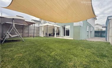 RINCONADA - ARRIENDA CASA 3D 3B COND LA ARBOLEDA