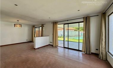 RINCONADA - VENDE CASA 5D 3B PISCINA COND. EL GOLF