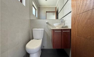 RINCONADA - VENDE CASA 5D 3B PISCINA COND. EL GOLF